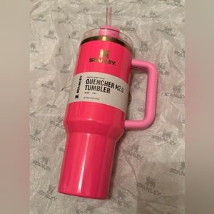 New Stanley Pink Parade Black Friday Limited Edition 40oz Quencher